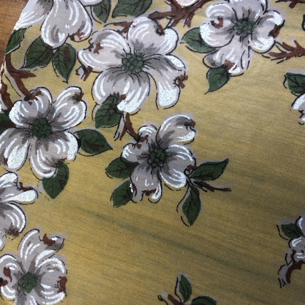 Vintage Handkerchief or Pocket Square - Picture 4 of 13